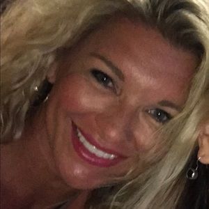 Meet your Posher, Brandy